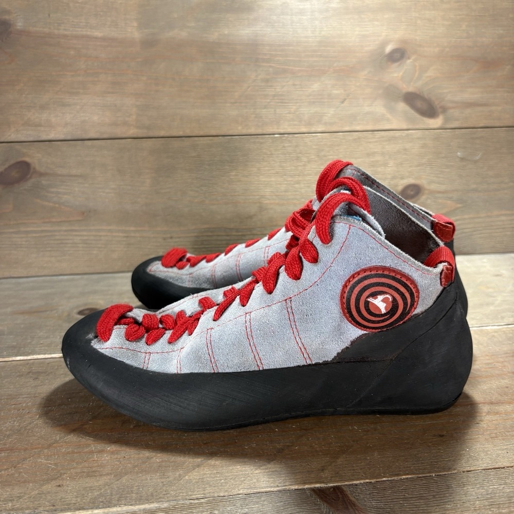boreal fire rock womens size 7 climbing shoes gray red athletic bouldering